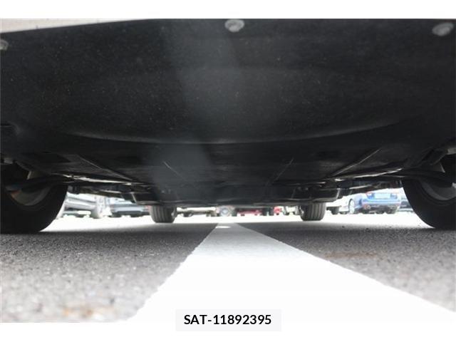 Nissan LEAF 2022-06 8627406-6