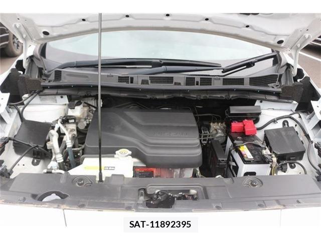 Nissan LEAF 2022-06 8627406-8