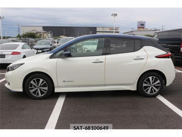 Nissan LEAF 2019-08 8627409-14