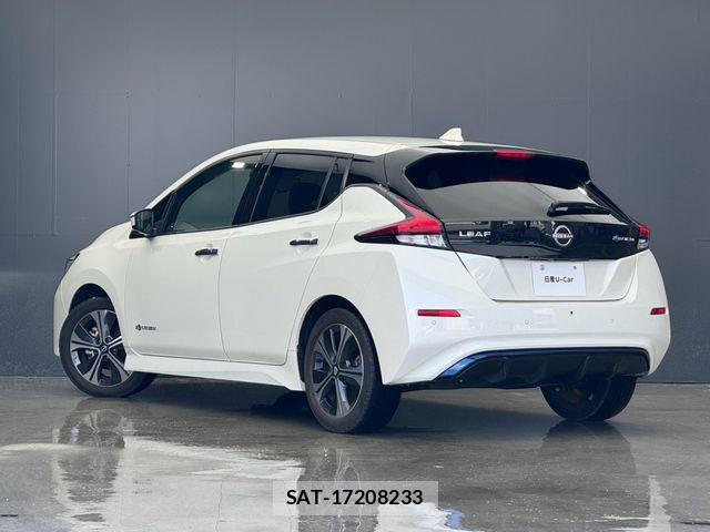 Nissan LEAF 2022-02 8627407-24