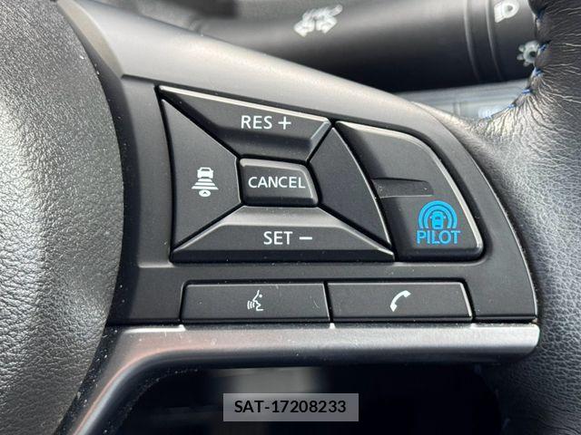 Nissan LEAF 2022-02 8627407-4
