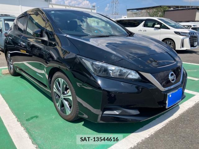 Nissan LEAF 2017-11 8627410-0