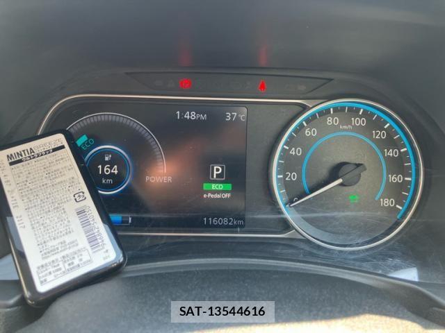 Nissan LEAF 2017-11 8627410-13