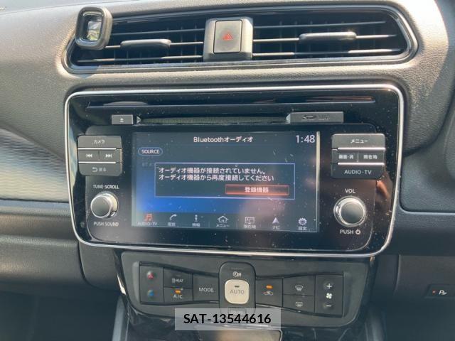 Nissan LEAF 2017-11 8627410-15