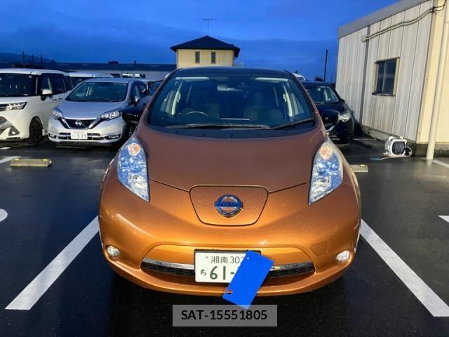 Nissan LEAF 2015-12 8659827-1
