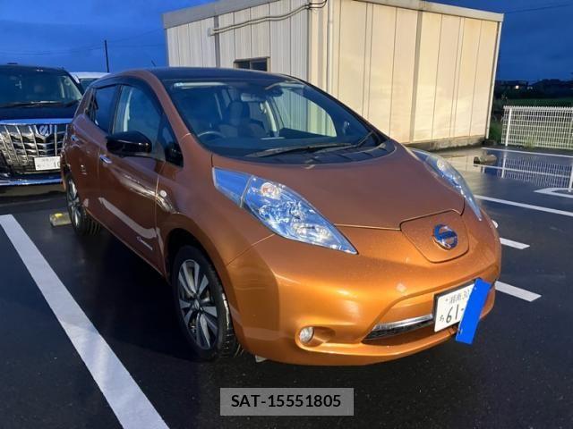 Nissan LEAF 2015-12 8659827-2