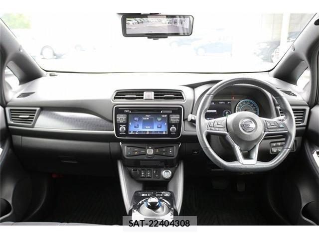 Nissan LEAF 2018-05 8666362-16