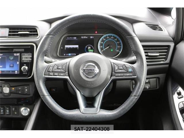 Nissan LEAF 2018-05 8666362-17