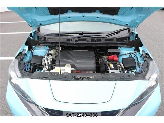 Nissan LEAF 2018-05 8666362-18
