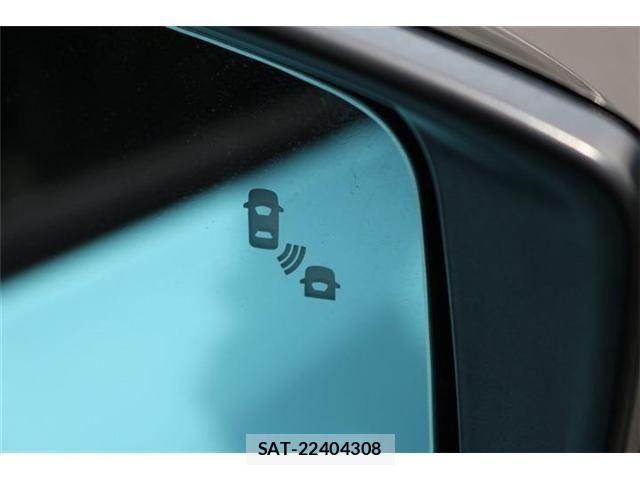 Nissan LEAF 2018-05 8666362-5