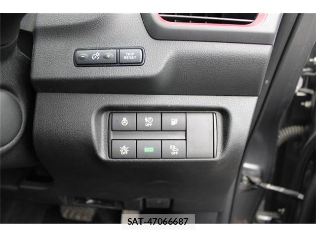 Nissan LEAF 2018-09 8659823-6