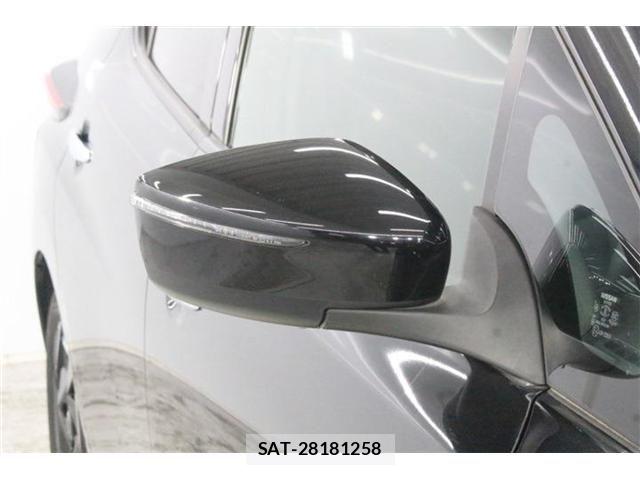 Nissan LEAF 2022-06 8659818-9