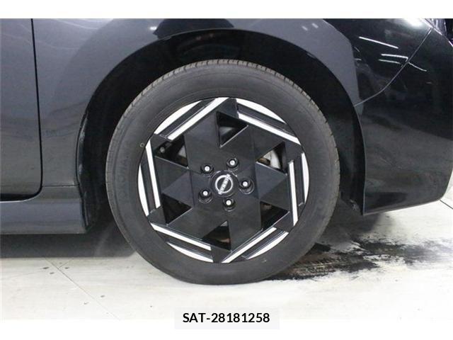Nissan LEAF 2022-06 8659818-20