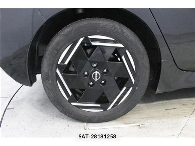 Nissan LEAF 2022-06 8659818-23