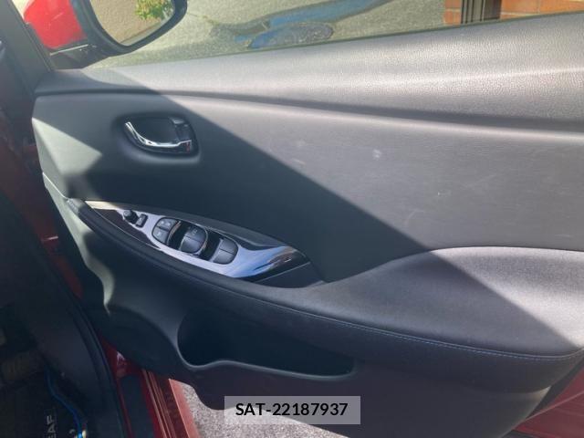 Nissan LEAF 2017-10 8659825-13
