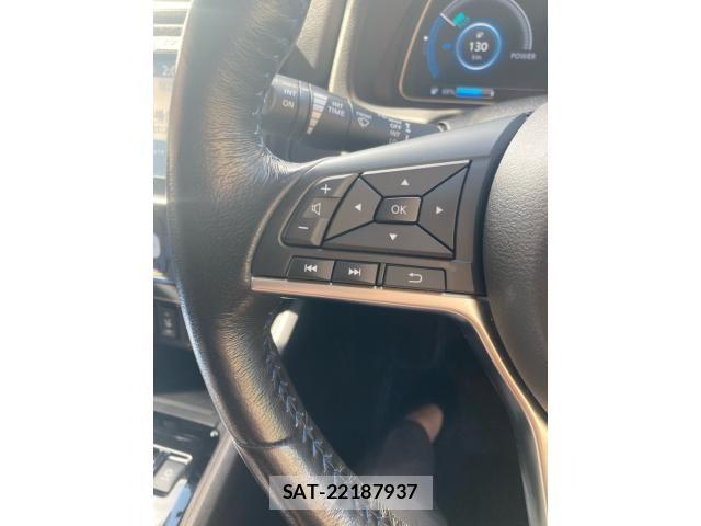 Nissan LEAF 2017-10 8659825-17
