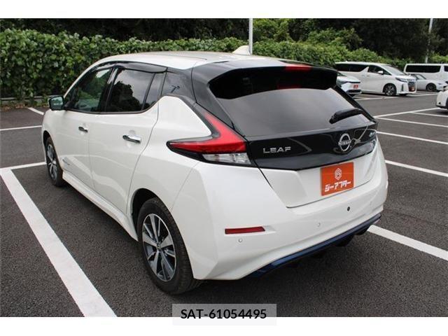 Nissan LEAF 2022-03 8666361-11