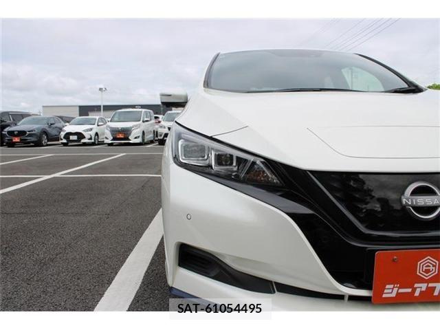 Nissan LEAF 2022-03 8666361-14