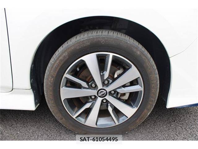 Nissan LEAF 2022-03 8666361-25