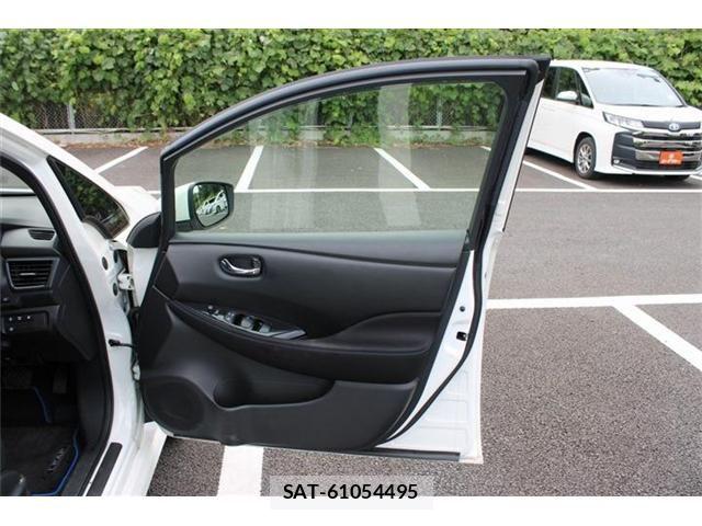 Nissan LEAF 2022-03 8666361-29
