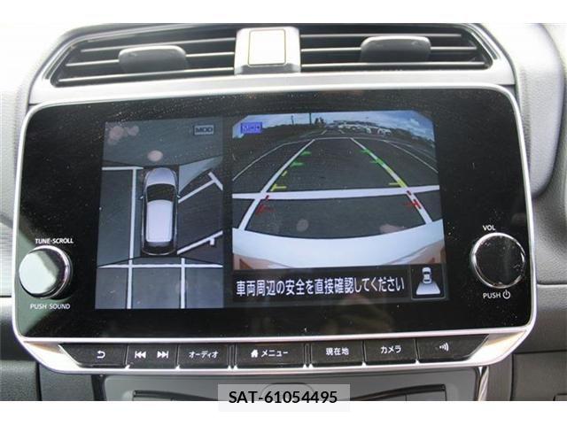 Nissan LEAF 2022-03 8666361-3