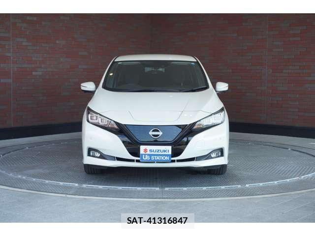 Nissan LEAF 2022-01 8659824-3
