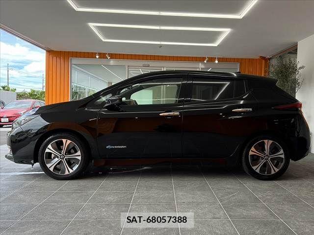 Nissan LEAF 2021-10 8659819-10