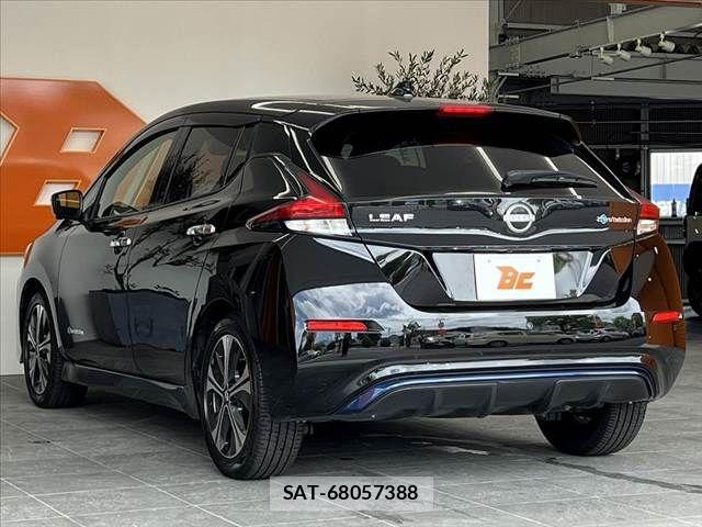 Nissan LEAF 2021-10 8659819-12