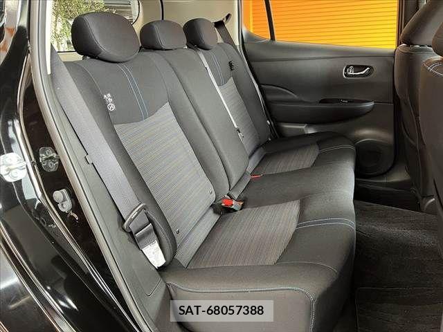 Nissan LEAF 2021-10 8659819-17