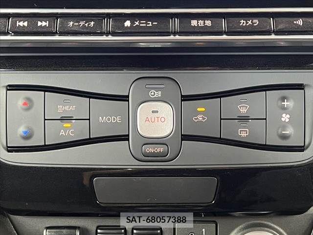 Nissan LEAF 2021-10 8659819-22