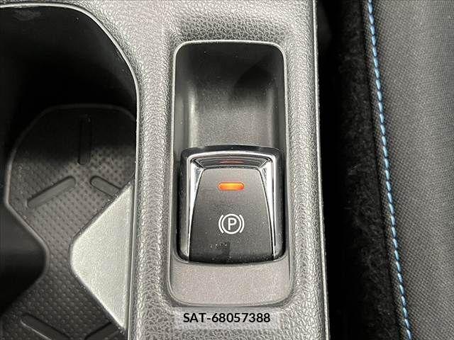 Nissan LEAF 2021-10 8659819-25