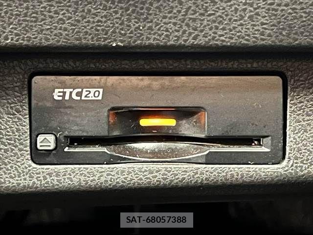 Nissan LEAF 2021-10 8659819-29
