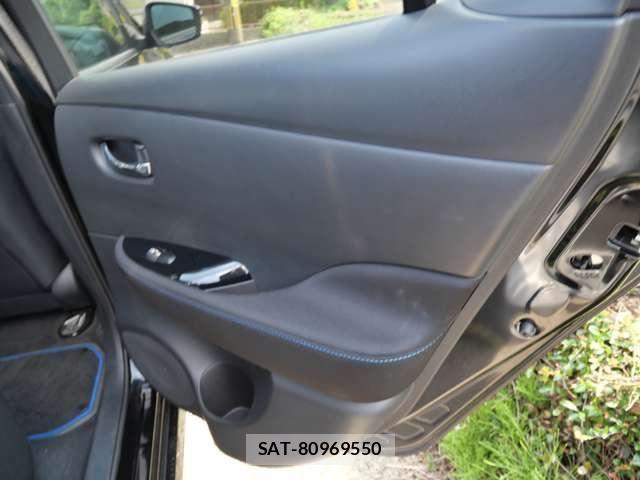 Nissan LEAF 2019-06 8659826-11