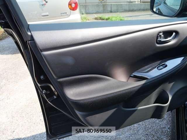 Nissan LEAF 2019-06 8659826-12