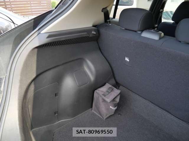 Nissan LEAF 2019-06 8659826-22