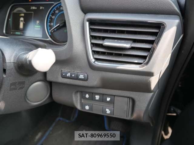 Nissan LEAF 2019-06 8659826-25