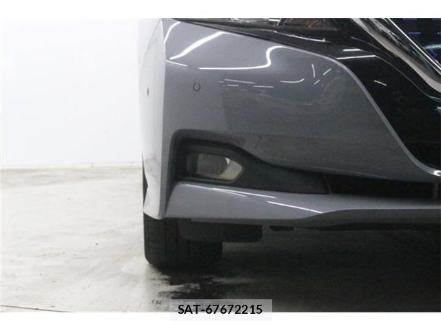 Nissan LEAF 2020-02 8666363-13