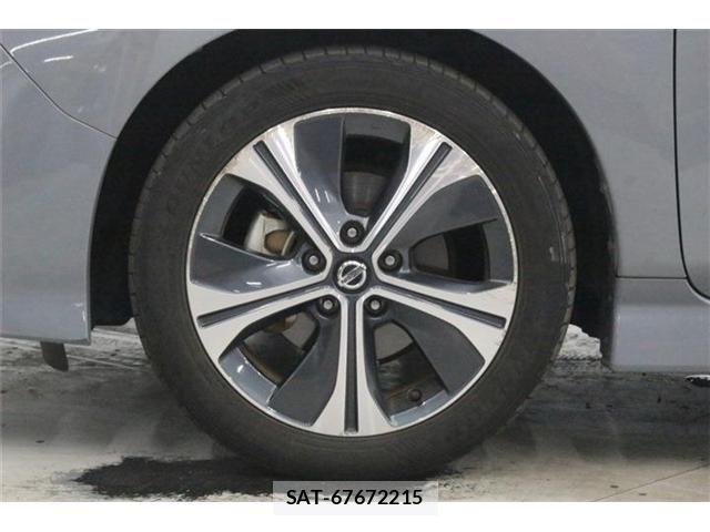 Nissan LEAF 2020-02 8666363-24
