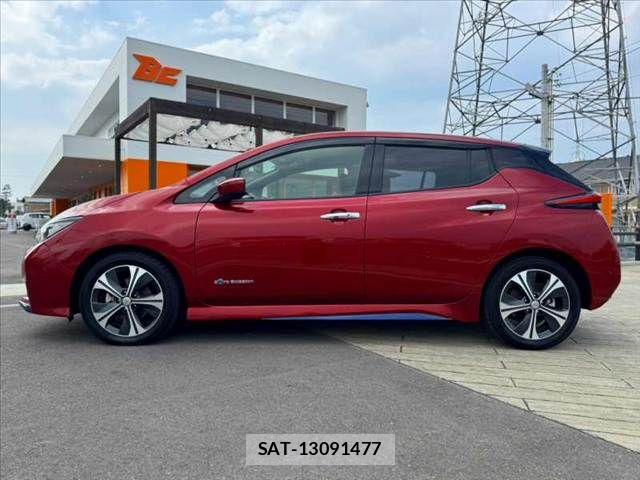 Nissan LEAF 2017-10 8666364-10