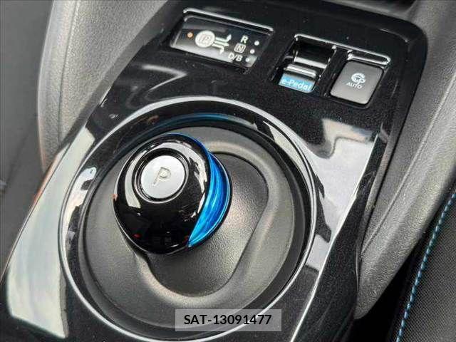 Nissan LEAF 2017-10 8666364-22