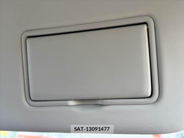 Nissan LEAF 2017-10 8666364-28