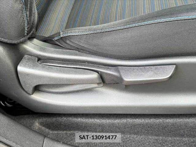 Nissan LEAF 2017-10 8666364-29
