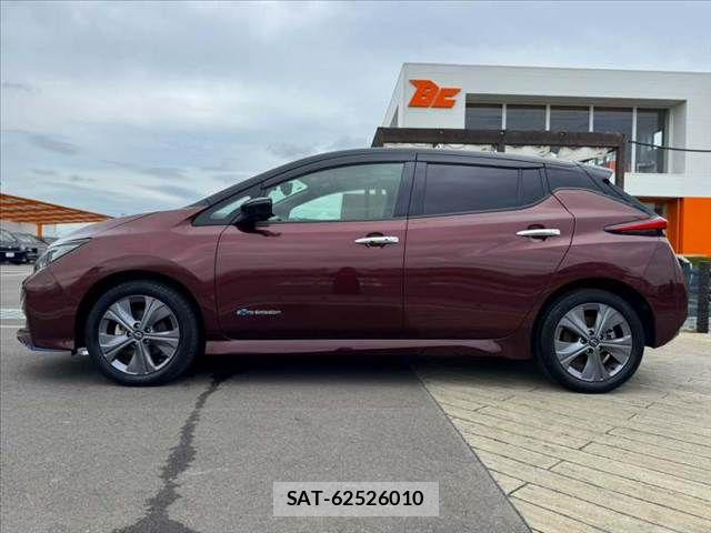 Nissan LEAF 2021-06 8659814-10