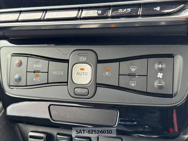 Nissan LEAF 2021-06 8659814-6