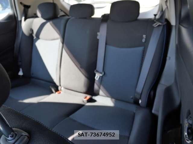 Nissan LEAF 2022-02 8685811-16
