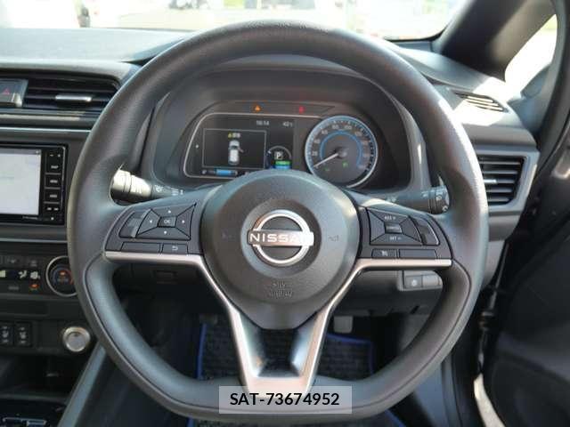 Nissan LEAF 2022-02 8685811-27