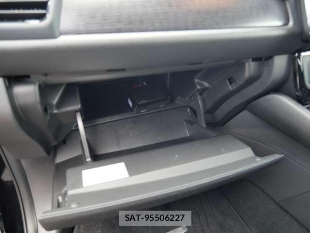 Nissan LEAF 2022-07 8685809-20