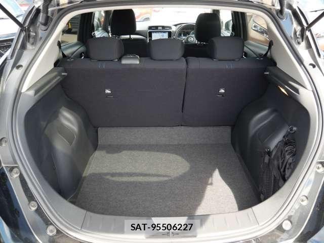 Nissan LEAF 2022-07 8685809-21