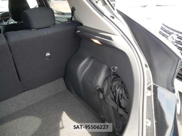 Nissan LEAF 2022-07 8685809-23