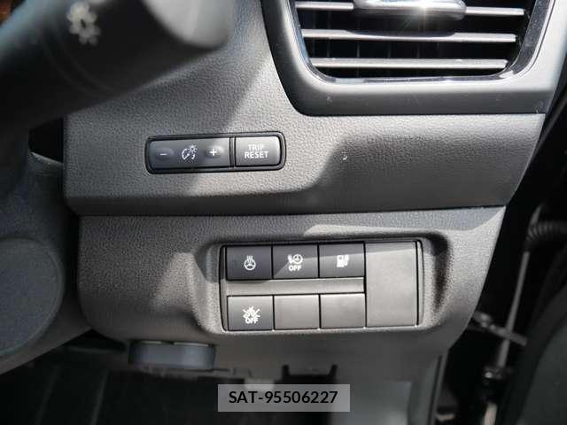 Nissan LEAF 2022-07 8685809-25